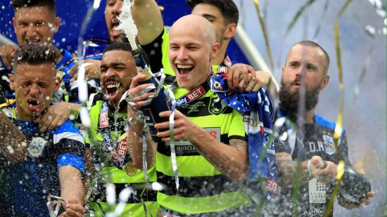 Mooy helps Huddersfield to Premier League promotion